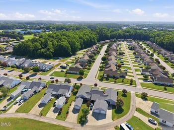 488 Pinecroft Dr, Clayton, NC 27520