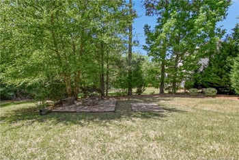488 Rolling Pines Dr, Spring Lake, NC 28390