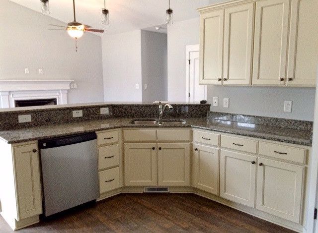 488 Wyndfall Ln, Clayton, NC 27527