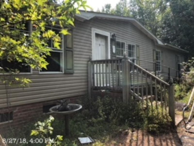 4881 Farmview Dr, Burlington, NC 27217