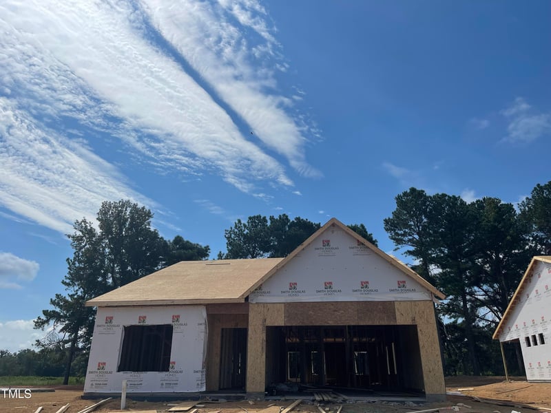 4895 Pioneer Dr, Sanford, NC 27330