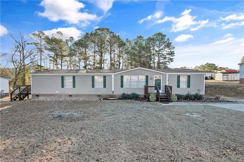 4895 Southmill Dr, Hope Mills, NC 28348