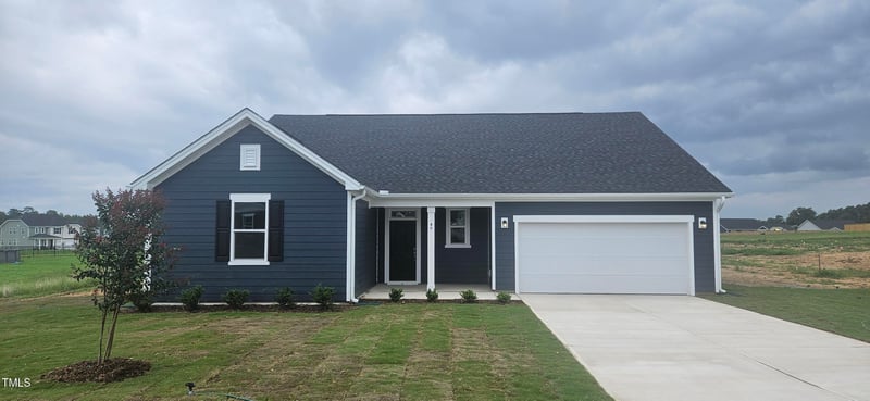 49 Brodhead Dr, Fuquay Varina, NC 27526