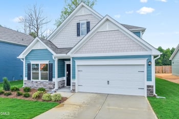 49 Chardonnay Dr, Lillington, NC 27546