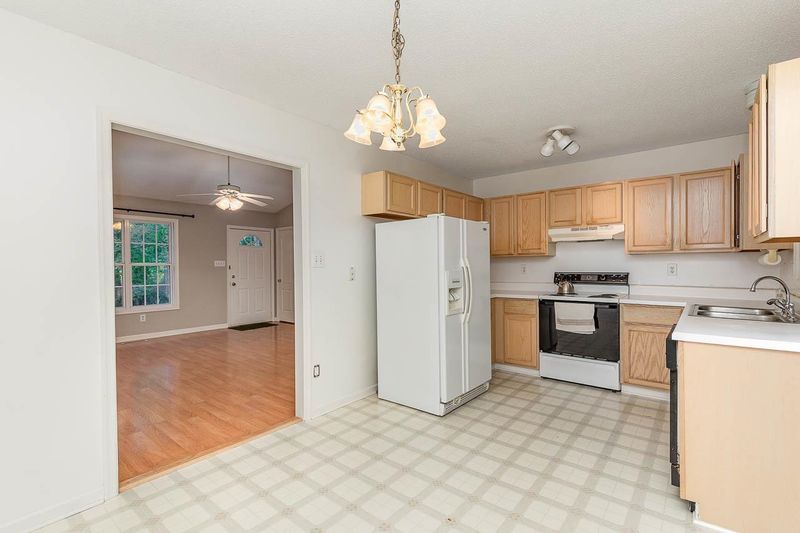 49 Denton Dr, Youngsville, NC 27596