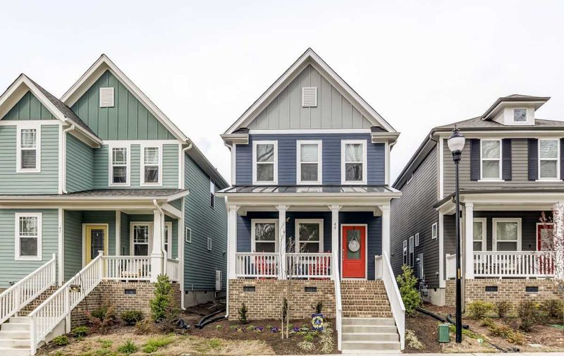 49 Hawk Point Rd, Chapel Hill, NC 27516