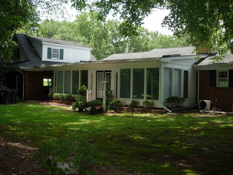 49 S Pleasant St, Angier, NC 27501