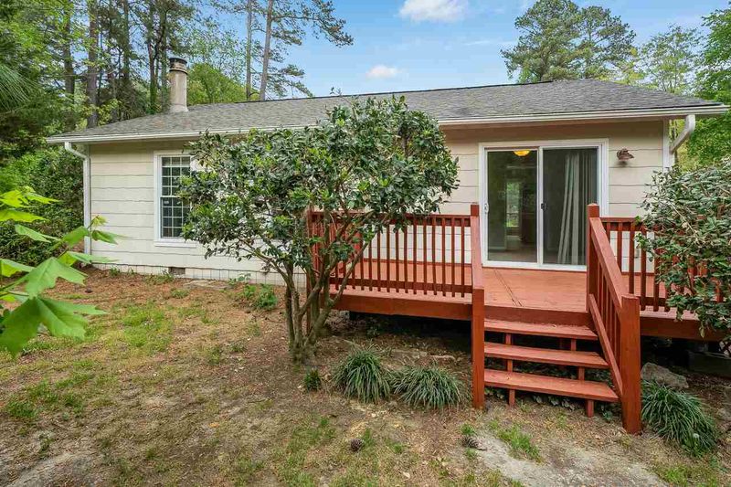 49 Red Pine Rd, Chapel Hill, NC 27516