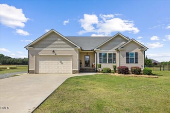 49 Sentinel Ct, Smithfield, NC 27577