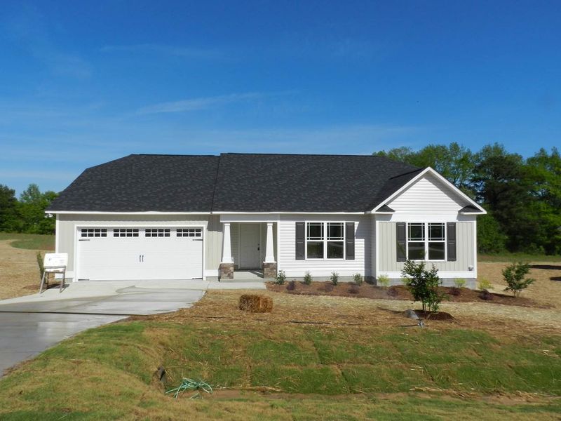 49 Sherrill Farm Dr, Benson, NC 27504