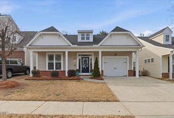 49 Tuscarora Ln, Clayton, NC 27520