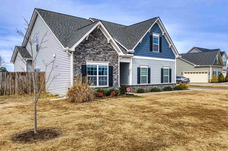 49 Vanderlin Ct, Fuquay Varina, NC 27526