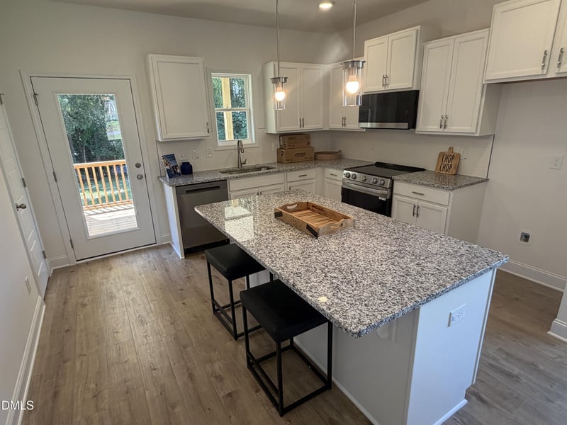 49 Zambezi Ct, Zebulon, NC 27597