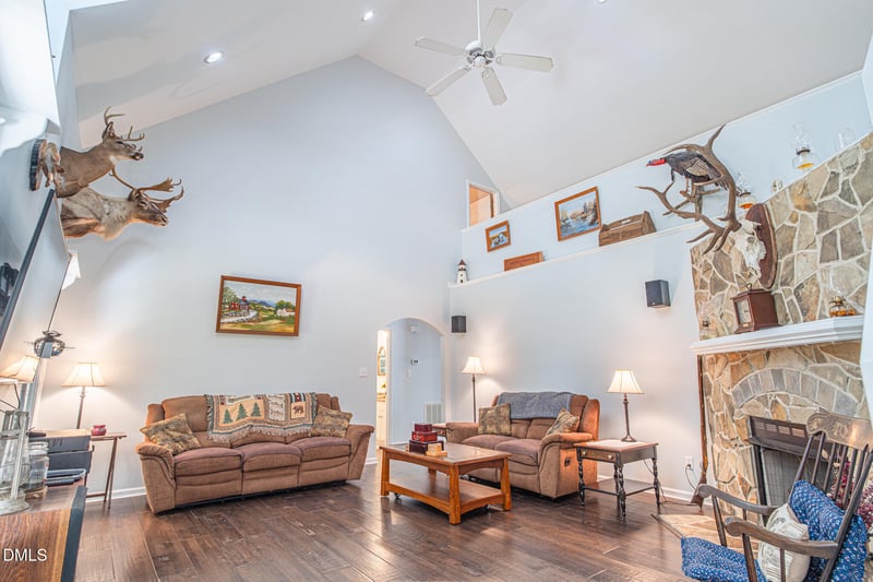 490 Huntsburg Dr, Louisburg, NC 27549