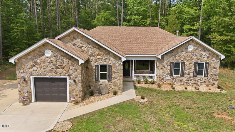490 Shawnee Dr, Louisburg, NC 27549