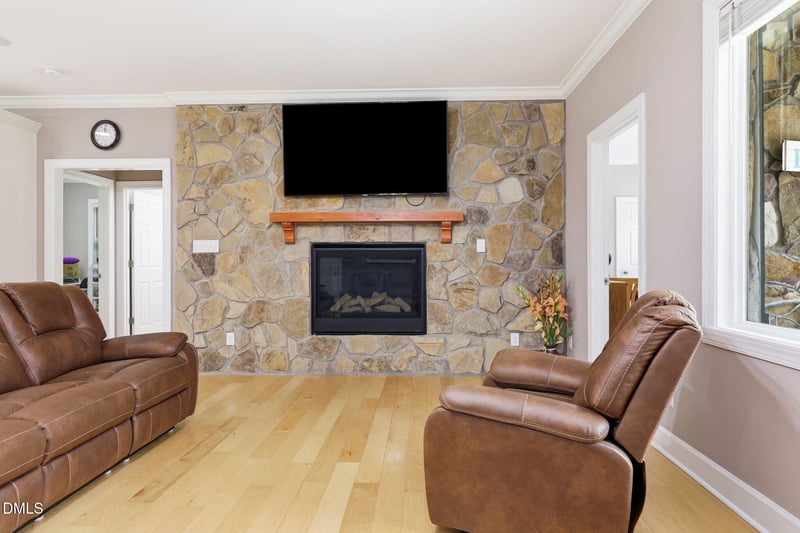 490 Shawnee Dr, Louisburg, NC 27549