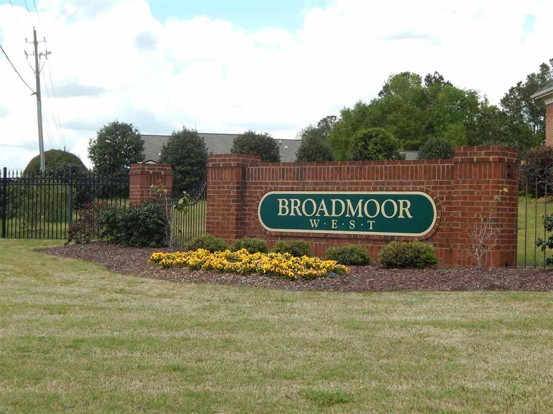 490 Tayside St, Clayton, NC 27520