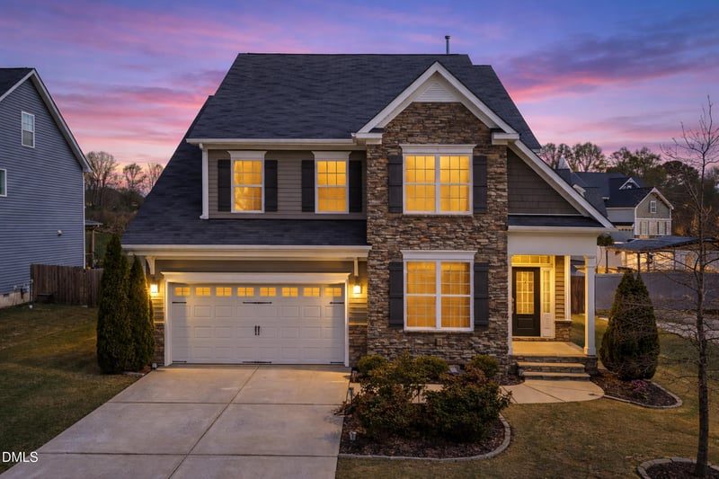 490 Walker Ranch Dr, Fuquay Varina, NC 27526