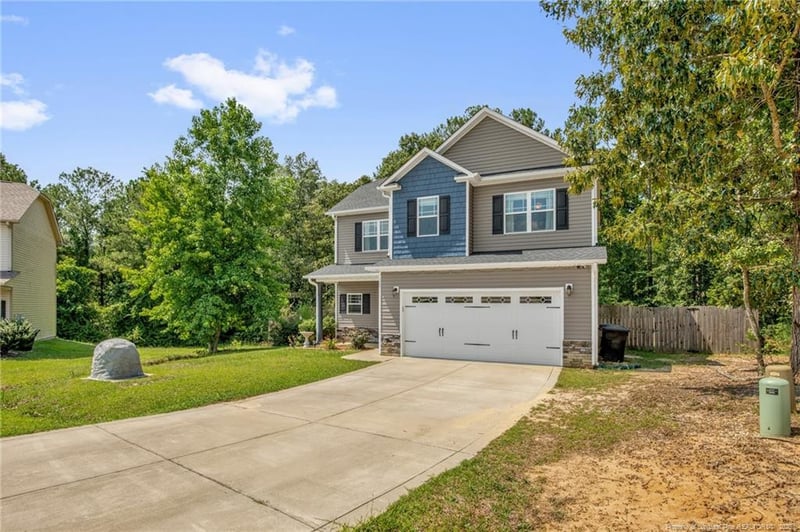 4900 Avant Ferry Ct, Fayetteville, NC 28306