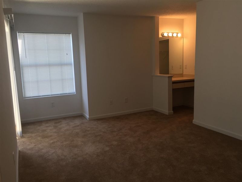 4900 Avenida Del Sol Dr #106, Raleigh, NC 27616