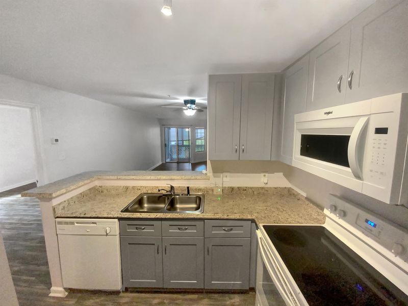 4900 Avenida Del Sol Dr #206, Raleigh, NC 27616