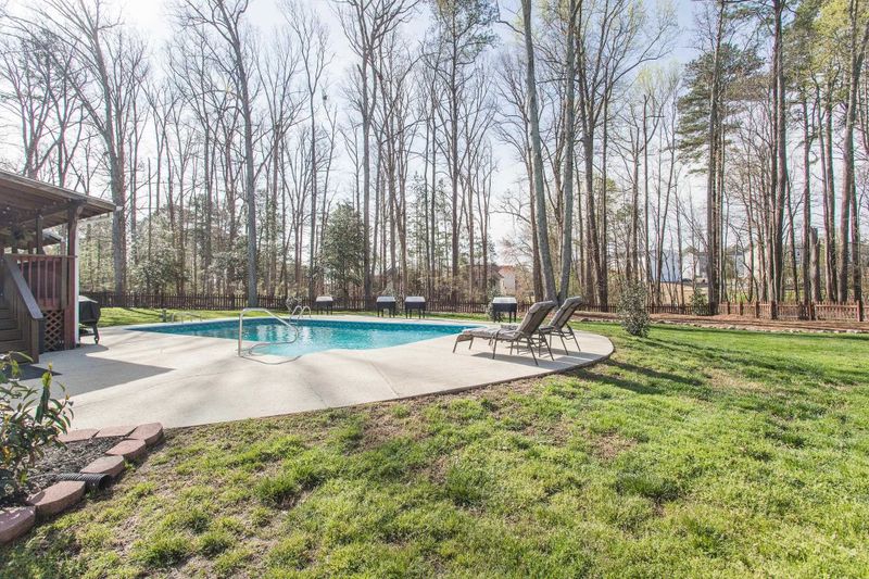 4900 Goosedown Ct, Raleigh, NC 27604