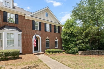 4900 Linksland Dr, Holly Springs, NC 27540