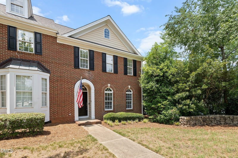 4900 Linksland Dr, Holly Springs, NC 27540