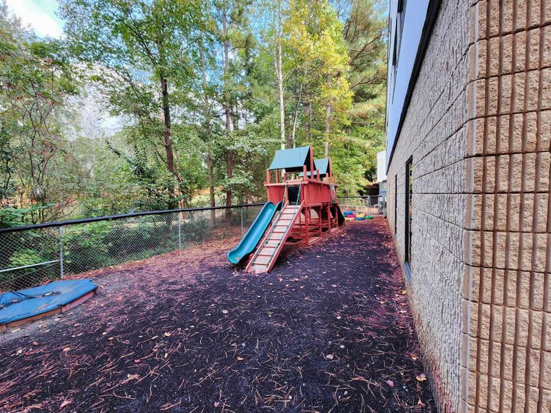 4900 Waters Edge Dr, Raleigh, NC 27606