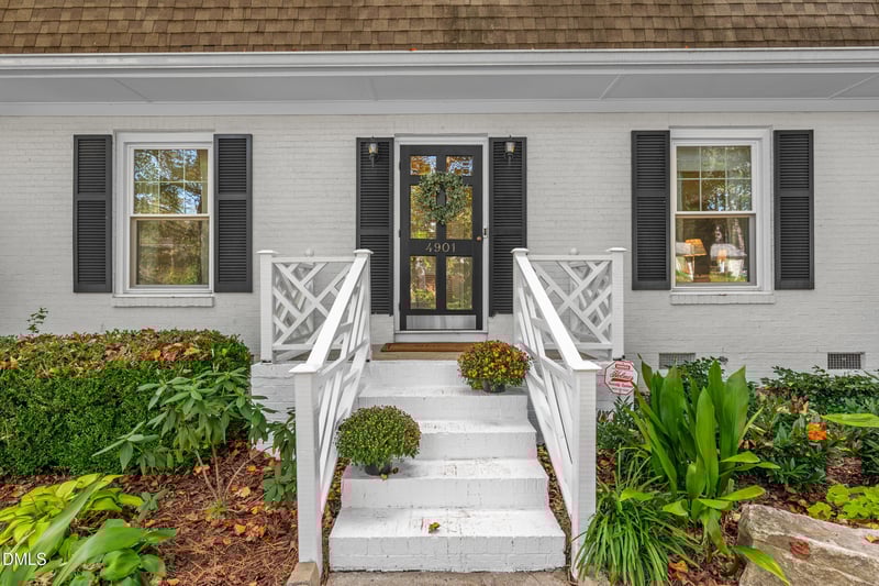 4901 Baylor Ct, Raleigh, NC 27609