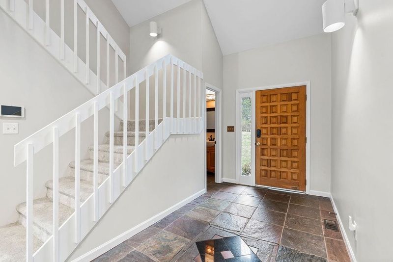 4901 Hill Pl, Raleigh, NC 27613