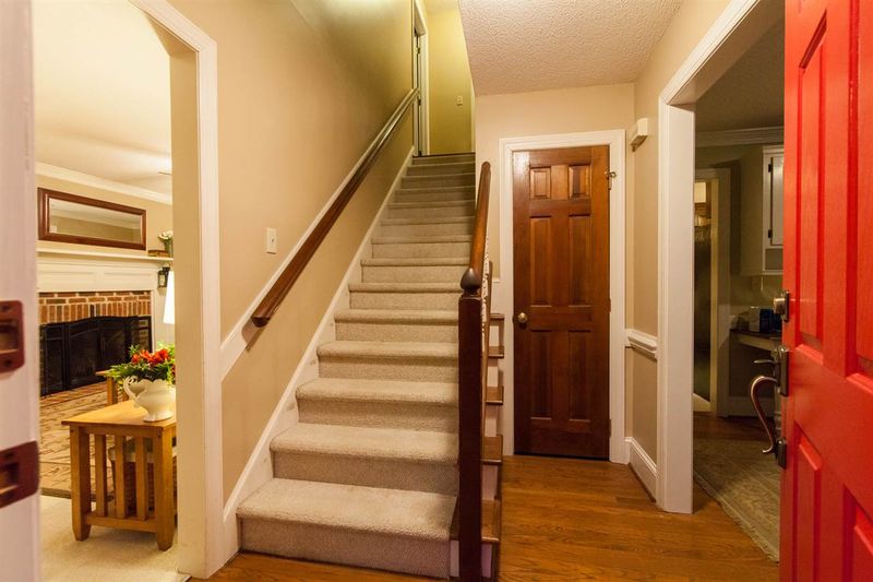 4901 Lord Nelson Dr, Raleigh, NC 27610