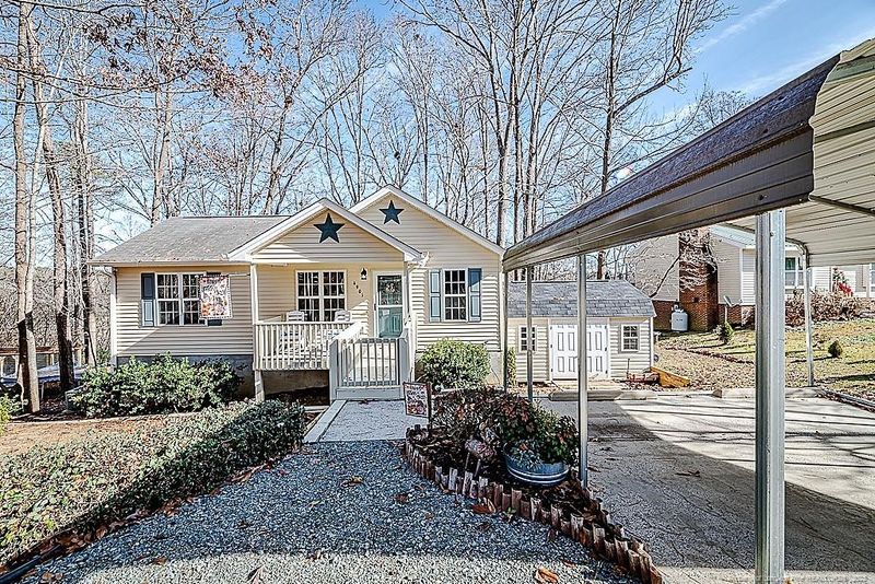 4901 North Pointe, Sanford, NC 27332