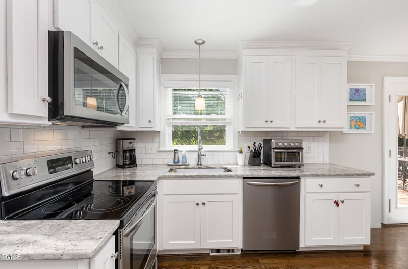 4901 Stonehill Dr, Raleigh, NC 27609
