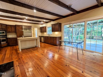 4901 Stoneridge Dr, Raleigh, NC 27612