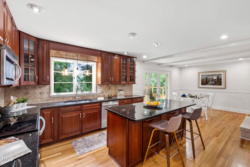 4902 Brookhaven Dr, Raleigh, NC 27612
