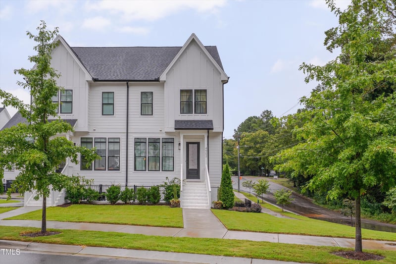 4902 Trek Ln, Raleigh, NC 27605