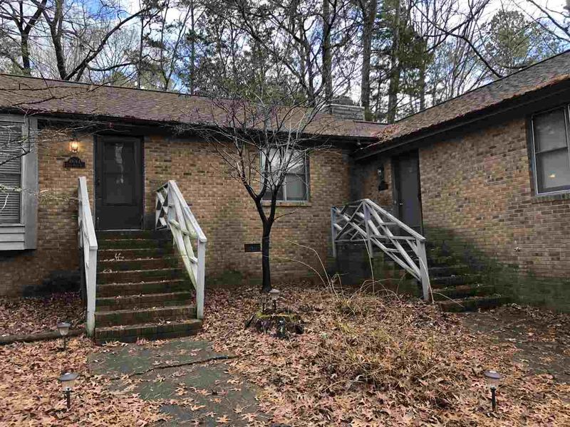 4904 Coral Ridge Ct, Raleigh, NC 27616