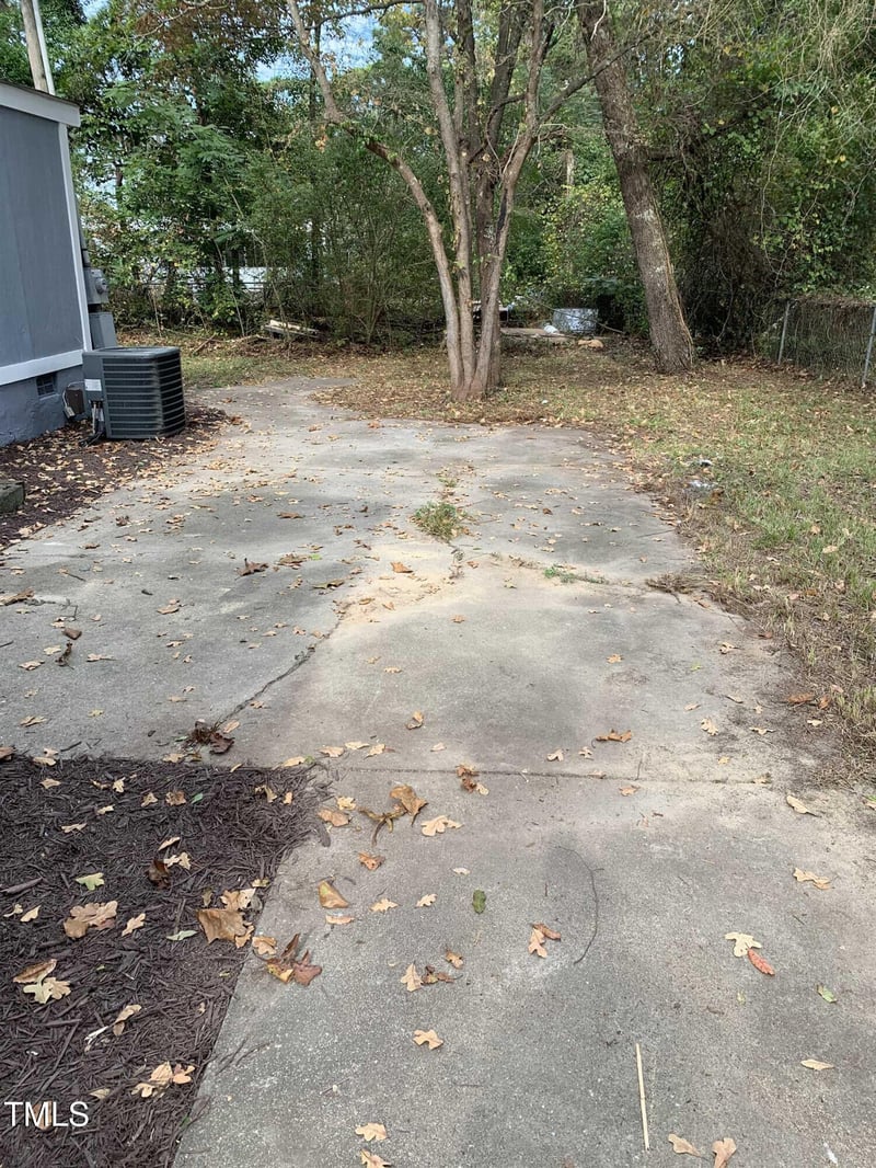 4904 Madison Dr, Hope Mills, NC 28348
