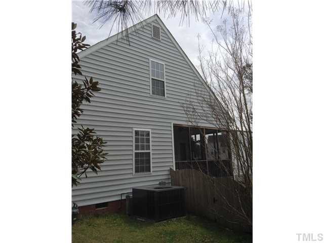 4904 Windmere Chase Dr, Raleigh, NC 27616