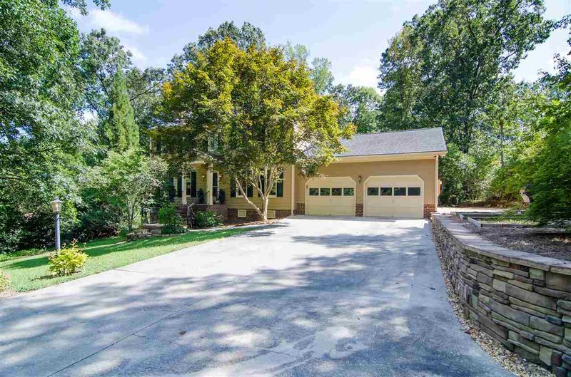 4905 Dan David Dr, Raleigh, NC 27606