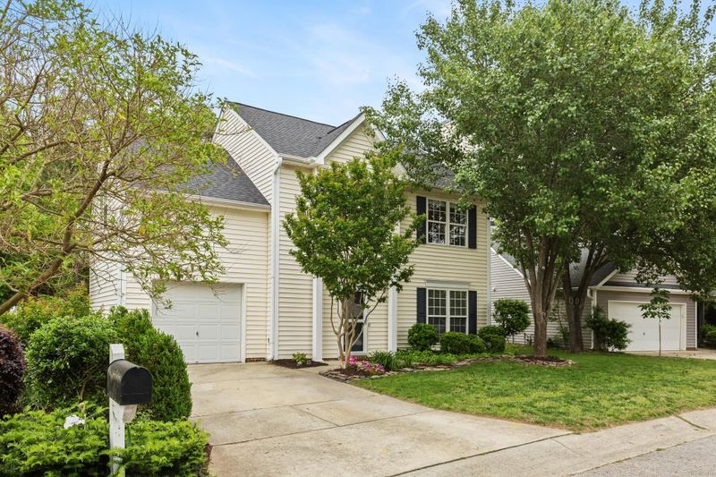 4905 Gaithers Pointe Dr, Durham, NC 27713