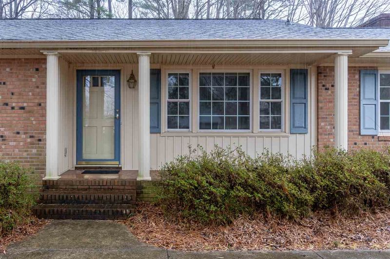 4905 Greenbrier Rd, Raleigh, NC 27603