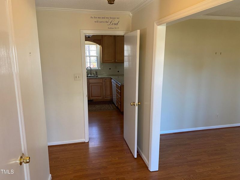 4905 Heritage Dr, Durham, NC 27712