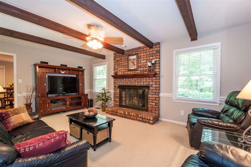 4905 Stillmeadow Rd, Raleigh, NC 27604