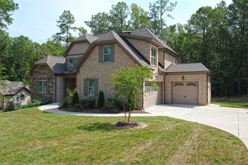 4905 Stoneyoak Ln, Raleigh, NC 27610