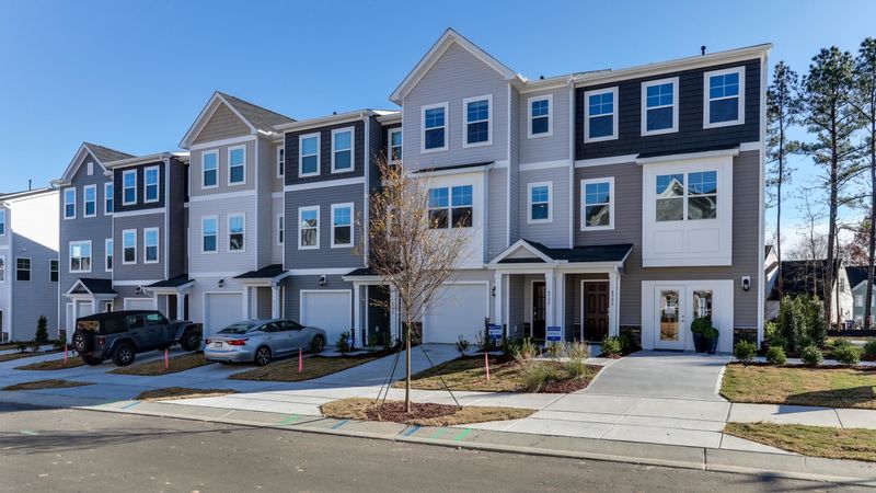 4906 Southern Magnolia Dr #93, Raleigh, NC 27604