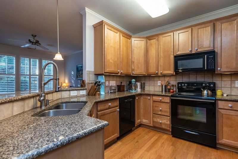 4907 Amber Clay Ln, Raleigh, NC 27612