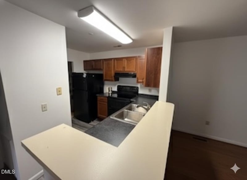 4907 Hollenden  #106, Raleigh, NC 27616