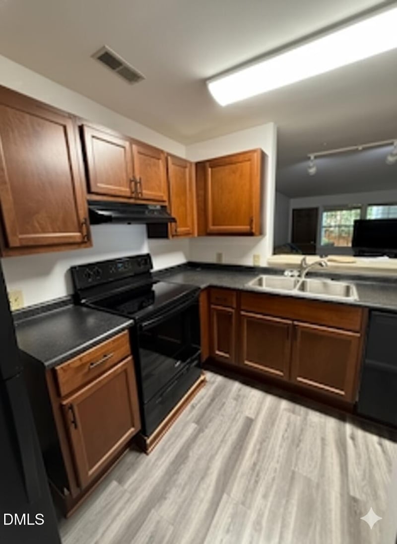 4907 Hollenden  #106, Raleigh, NC 27616